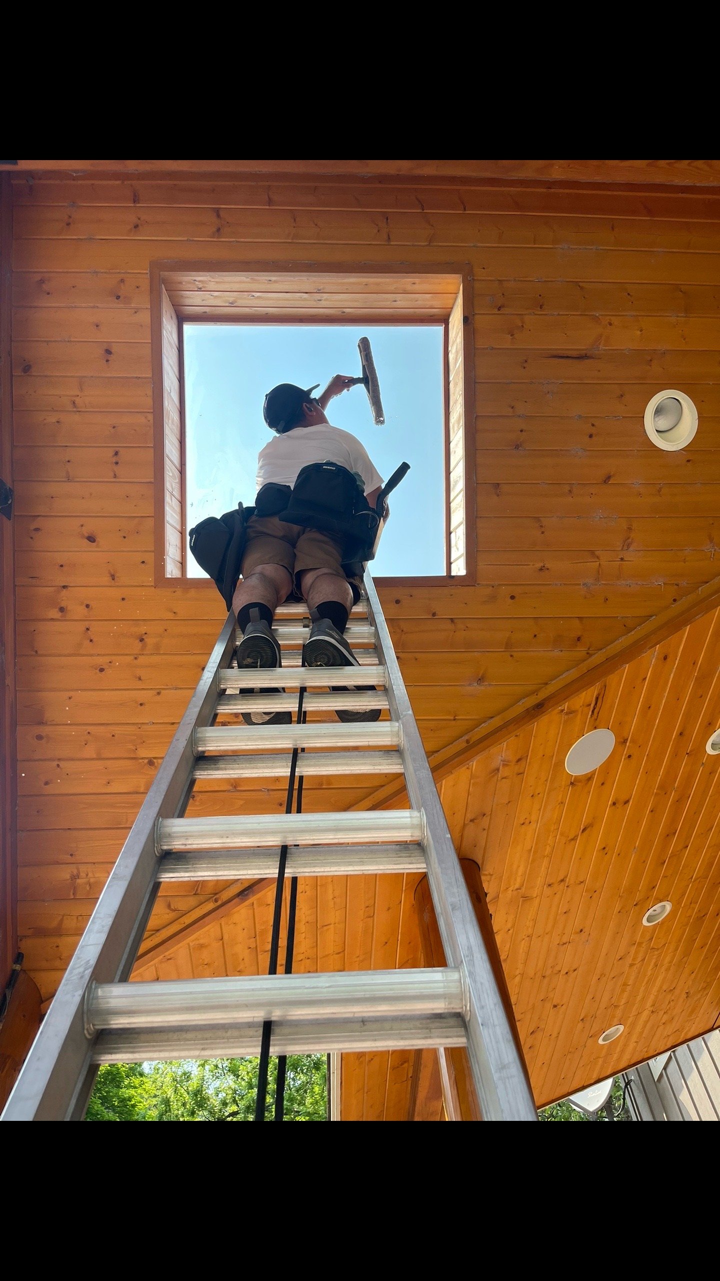 Interior skylight cleaning result in a Wenatchee residence